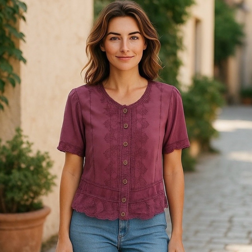 4/$40 Magic Embroidered Lace V-Neck Short Sleeve Purple Button Down Shirt